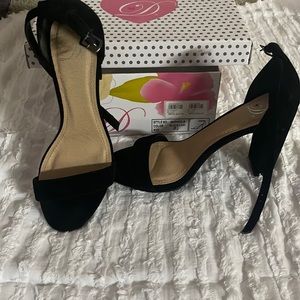 New black open toe suede black heels